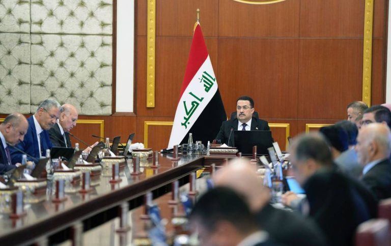 🔴 نص قرارات مجلس الوزراء⬇️  رئيس مجلس الوزراء قدم إحاطة شاملة للمجلس تتعلق بالأوضاع الأمنية وتطوّرات الحرب في المنطقة، واستعدادات قواتنا الأمنية وجهودها في مجال فرض الأمن والاستقرار