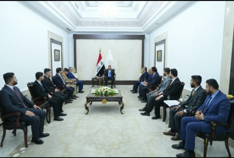 الزيدى : يستقبل عدد من ممثلي الأطباء الدوريين المقيمين العاملين بصفة عقود بحضور وزيري المالية والصحة..