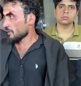 زائر وأخوته يتعرض للضرب  من قبل من يعملون تحت مسمى منتسبي العتبه الحسينية المقدسة حسب قوله .