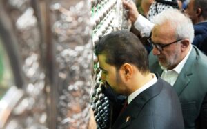 الزيدي: يصل إلى كربلاء ويؤدي مراسم الزيارة، ويضع حجر الأساس لمبادرة وطن